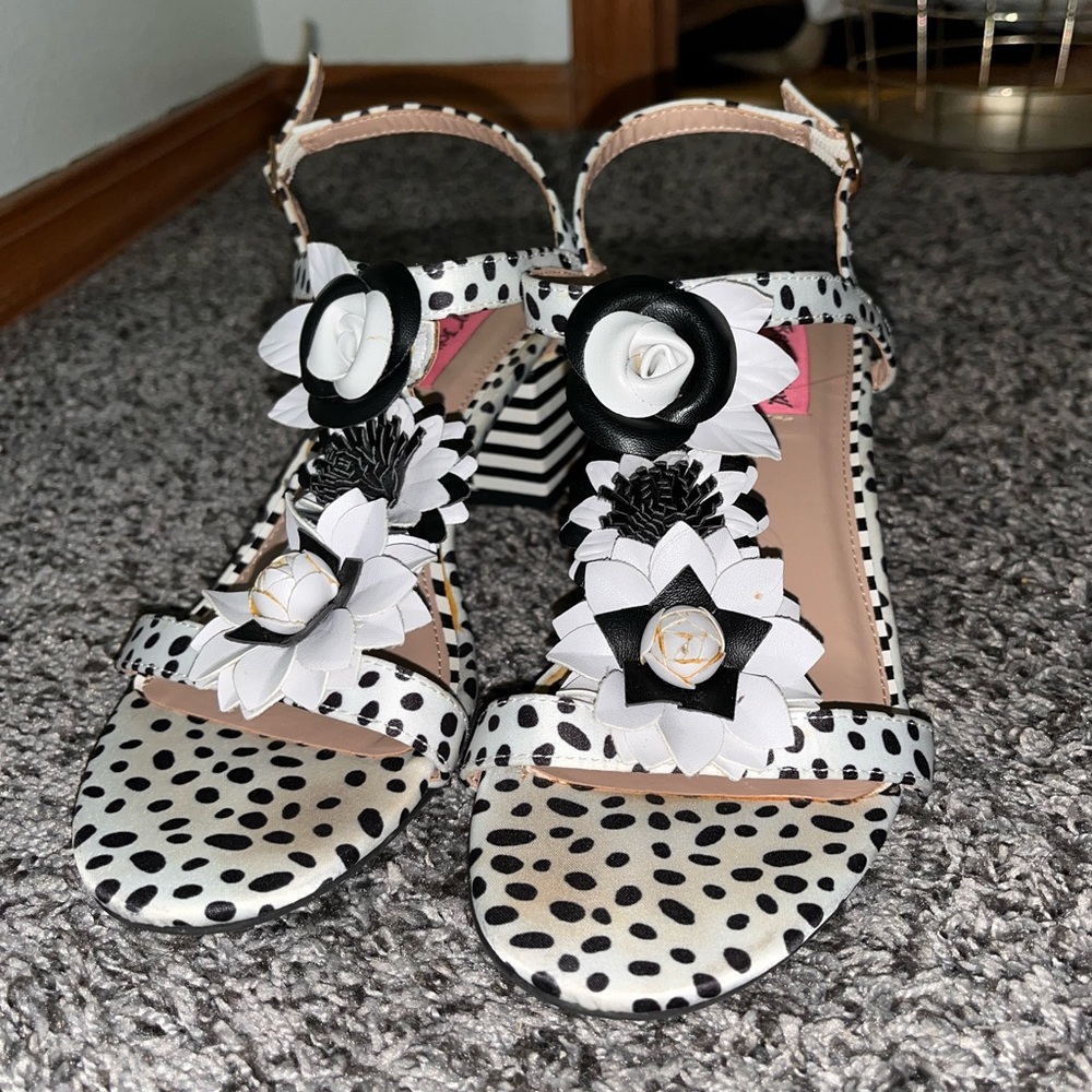 🩷Betsey Johnson🩷